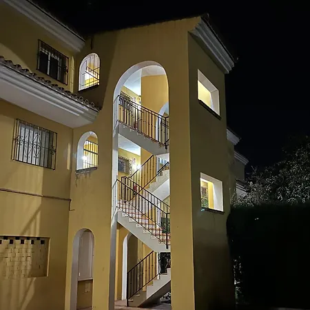 Penthouse - - Sea View - Pool - 40 Sqm Private Terrace - One Bedroom - Sleeping Alcove *